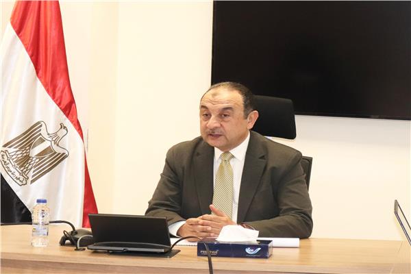  المهندس محمد شيمي وزير قطاع الأعمال العام