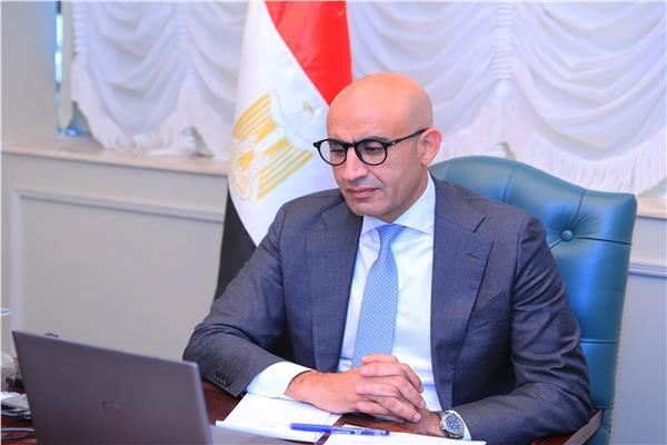 محمد عبد اللطيف وزير التربية والتعليم