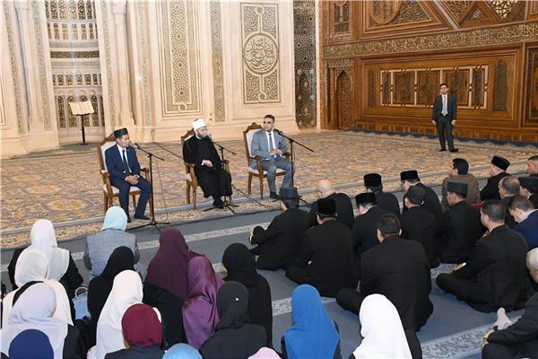  وزير الأوقاف يلتقى  السفير بنجيران سالمين داود 
