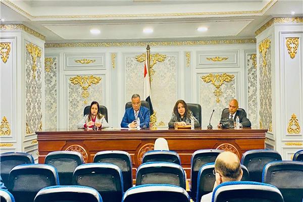 اجتماع لجنة الثقافة والسياحة والآثار بمجلس الشيوخ
