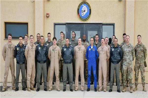 رجال القوات الجوية المصرية والأمريكية