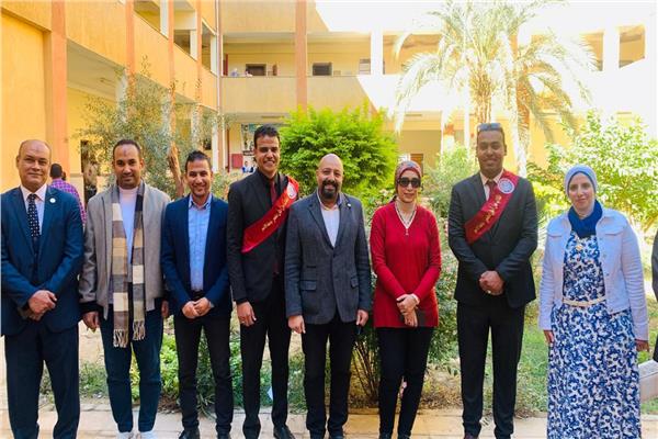  جامعة الأقصر 