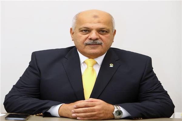حازم حسني