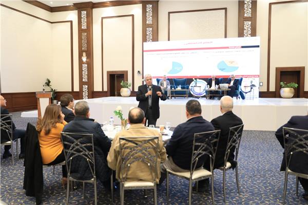 الدكتور أيمن عاشور وزير التعليم العالي والبحث العلمي