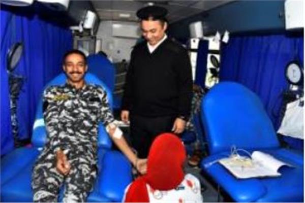 حملة للتبرع بالدم بمديرية أمن أسيوط