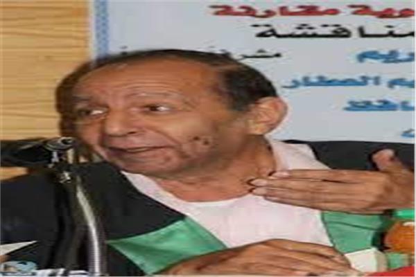  المترجم والناقد الأدبي الدكتور سليمان العطار