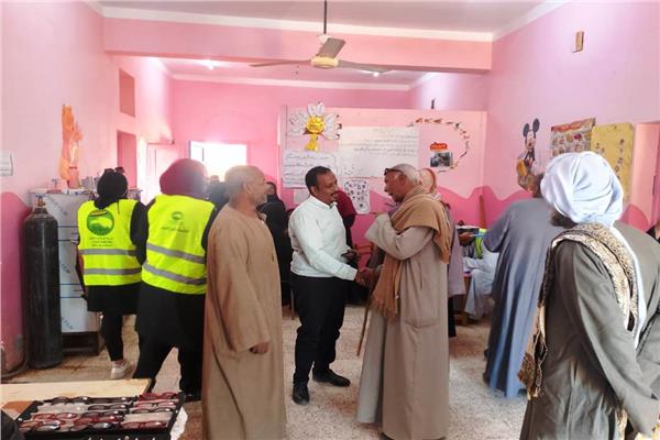 القافلة الطبية لأمراض العيون