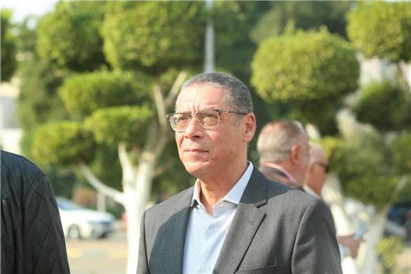 ياسر قمر