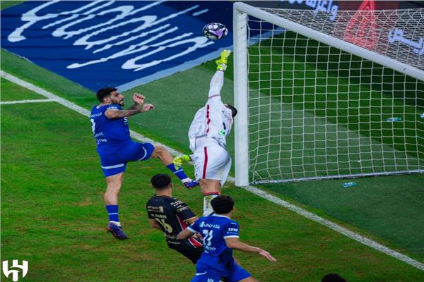 مباراة الهلال والرائد 