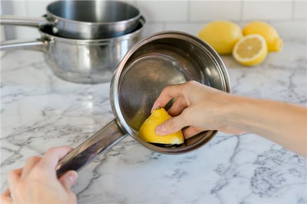 طرق لإعادة استخدام الليمون