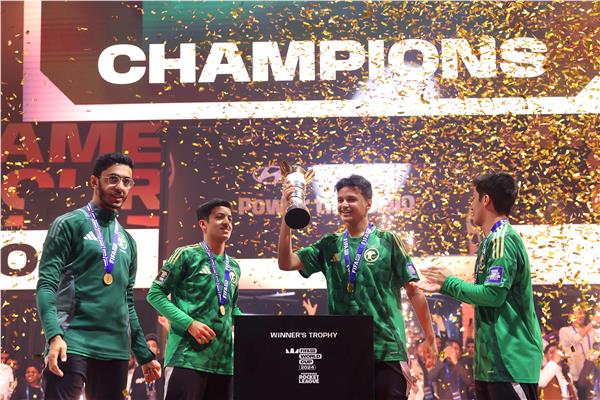 فوز المنتخب السعودي بلقب كأس العالم لكرة القدم الإلكترونية