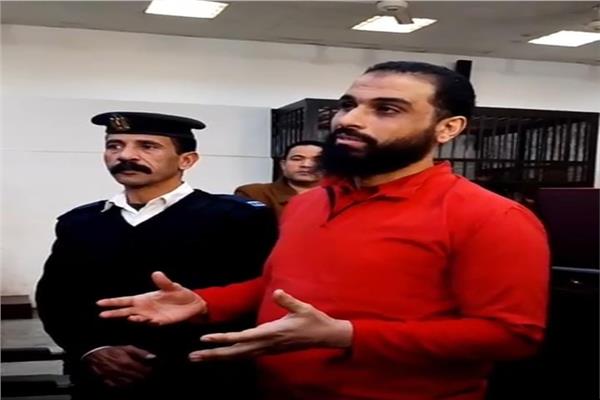 المتهم بقتل والدته بالمنزلة