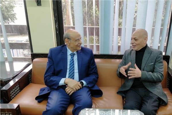 الأستاذ الدكتور محمد فهمي طلبة عضو مجمع اللغة العربية خلال حواره مع أخبار اليوم