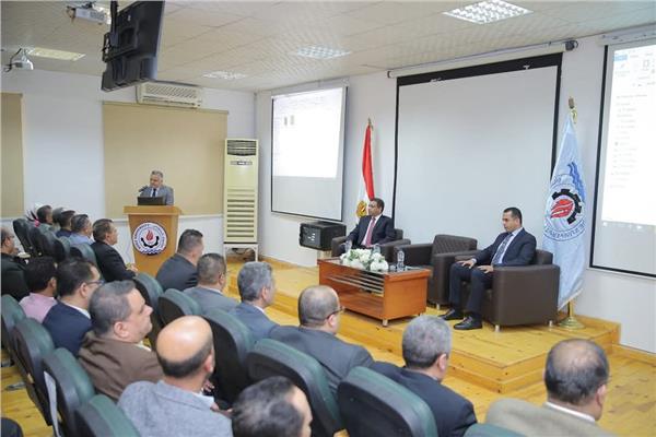 جامعة السويس تنظم ندوة عن دور الرقابة الإدارية في مكافحة الفساد