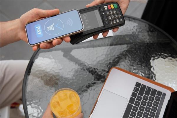 خدمة Apple Pay