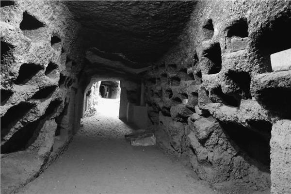 سراديب تونا الجبل