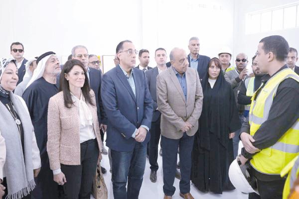 رئيس الوزراء خلال افتتاح المحطة 