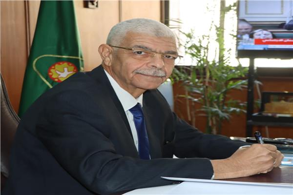 الدكتور أحمـد فـرج القاصـد رئيس جامعة المنوفية