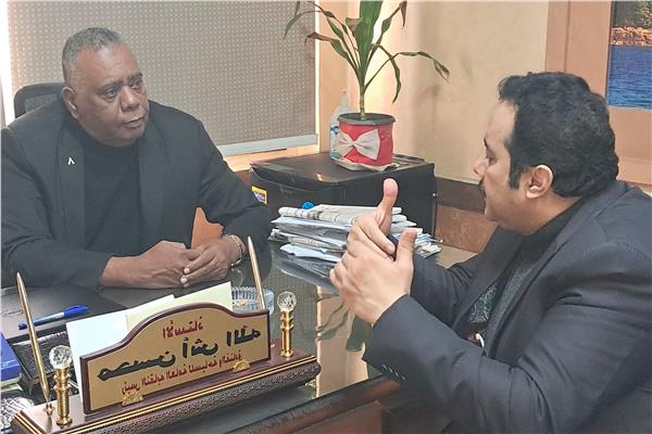 جانب من حوار رئيس النقابة العامة للعاملين بالسياحة والفنادق
