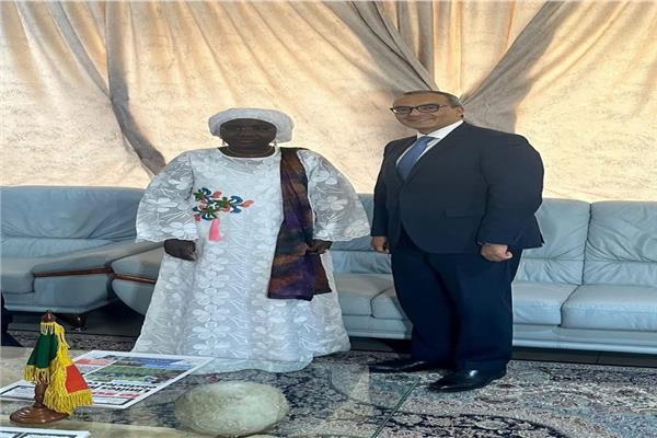 السفير المصري يلتقي مع وزيرة الصيد البحري