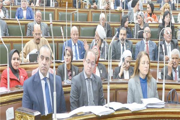  مجلس النواب خلال مناقشته تعديلات قانون التجارة البحرية