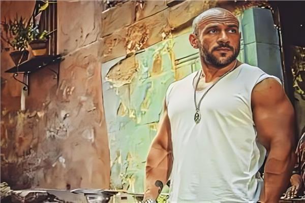 الفنان أحمد مكي