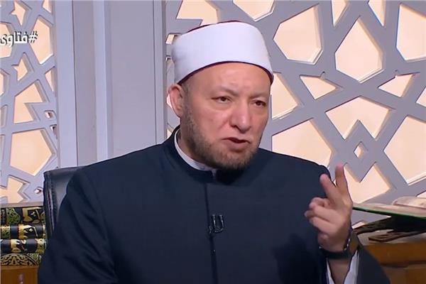 الشيخ عويضة عثمان أمين الفتوى بدار الإفتاء