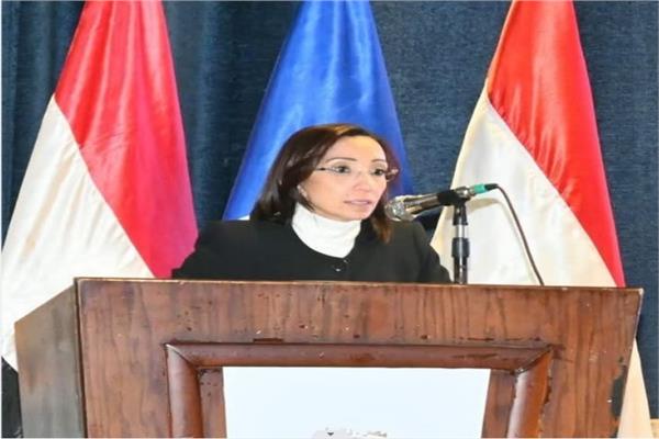  الدكتورة جاكلين عازر محافظ البحيرة