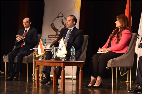 وزير الشؤون النيابية خلال ندوة التنسيقية