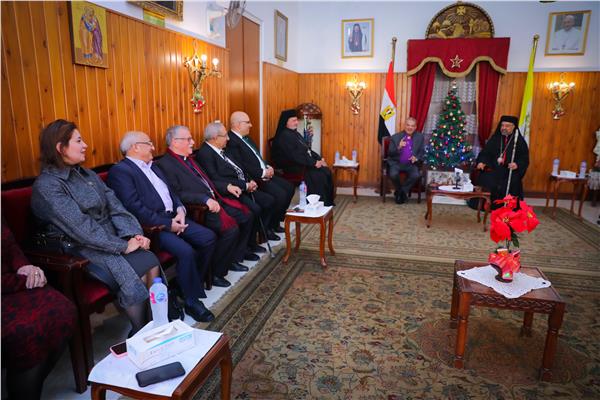 رئيس الطائفة الإنجيلية يهنئ بطريرك الكاثوليك بالعيد