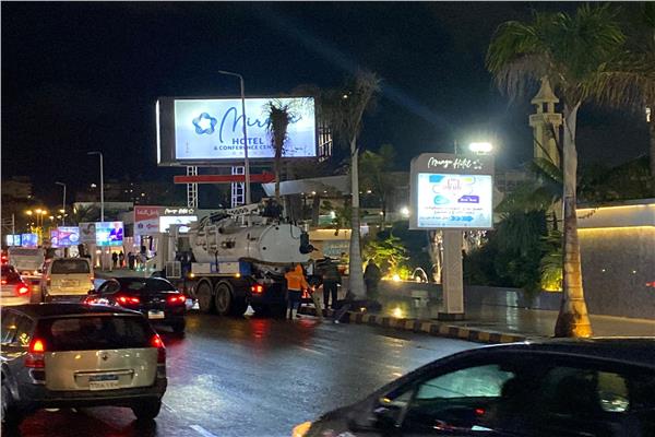 طوارئ بغرفة عمليات محافظة الإسكندرية للتعامل الفوري مع الأمطار وبلاغات الأهالي