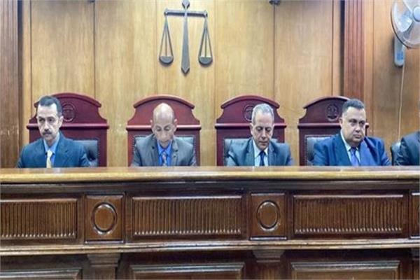 هيئة المحكمة برئاسة المستشار مدني دياب مهران