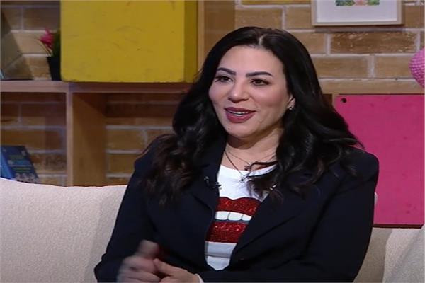  الفنانة زينة منصور