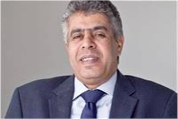 الكاتب الصحفي عماد الدين حسين