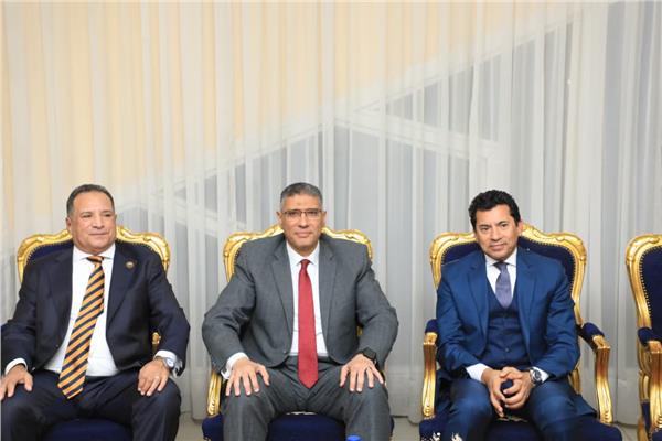  المهندس عادل النجار محافظ الجيزة مع  الدكتور أشرف صبحى وزير الشباب والرياضة