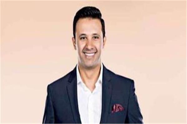 الإعلامي عمرو خليل