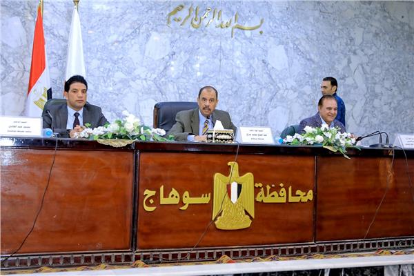 محافظ سوهاج يلتقي بمؤسسات المجتمع المدني