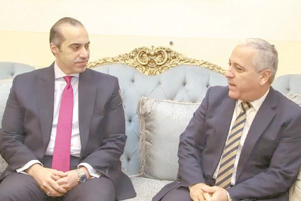 المستشار محمود فوزى والمهندس عبد الصادق الشوربجى خلال اللقاء
