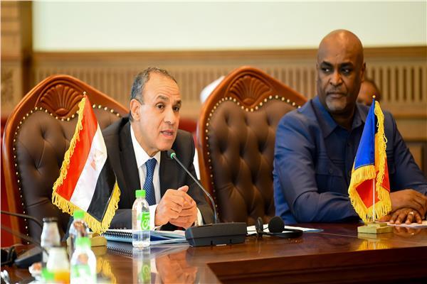  الدكتور بدر عبد العاطي