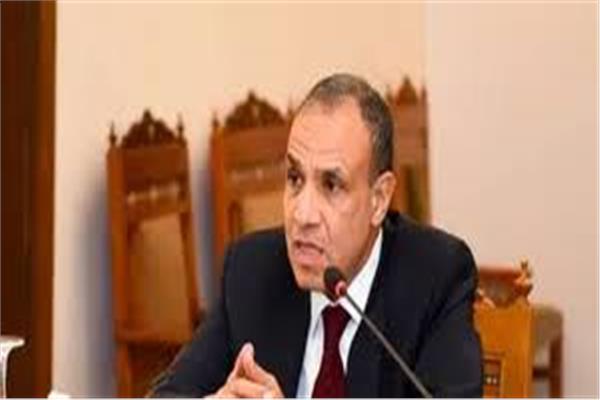 الدكتور بدر عبد العاطي