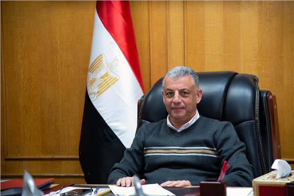 اللواء طيار أكرم محمد جلال محافظ الإسماعيلية