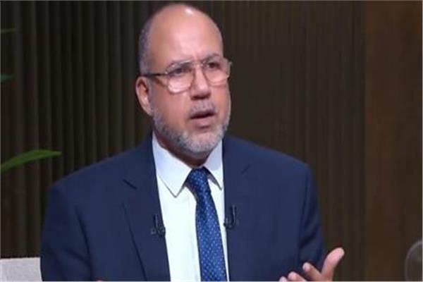 الدكتور عبد اللطيف سليمان، أحد علماء الأزهر الشريف