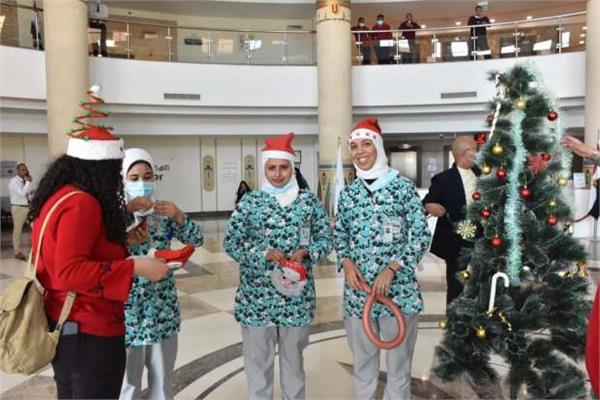 تعليق الزينات بمستشفى الأورام بالأقصر