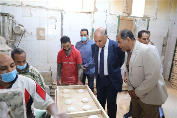 اللواء عماد كدواني، محافظ المنيا خلال الجولة