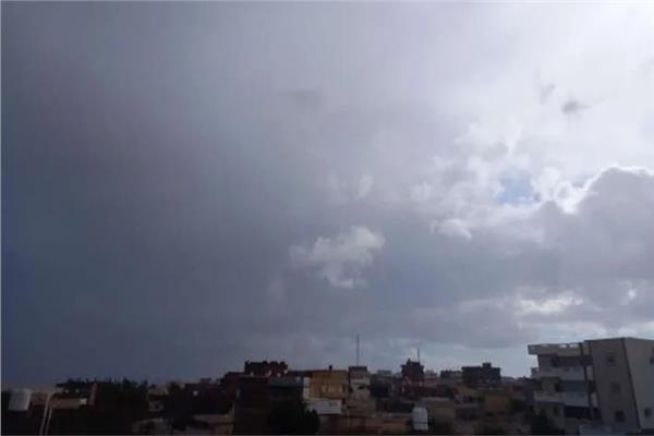 غطاء سحابى على القاهرة الكبرى مصحوب بأمطار