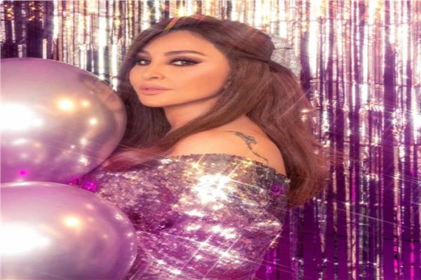 الفنانة إليسا