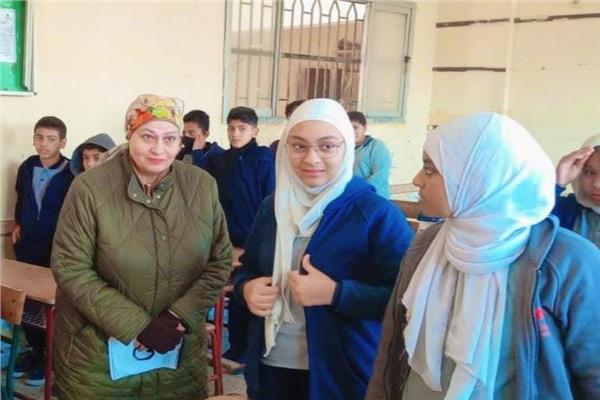 مدير مديرية تعليم القاهرة تفقدت مدارس إدارة المستقبل التعليمية 