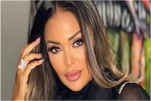  الفنانة داليا البحيري