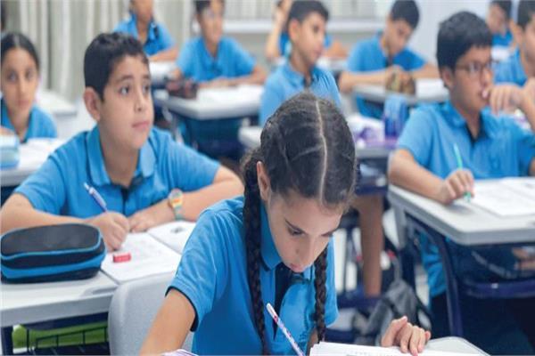 الطلاب أثناء تأدية الامتحان