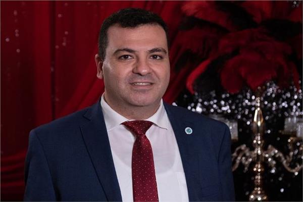 الدكتور أيمن الباز